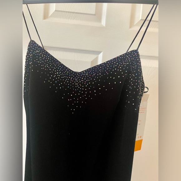 NWT gorgeous maxi dress black velvet with mesh back and beads spaghetti straps - Picture 2 of 7